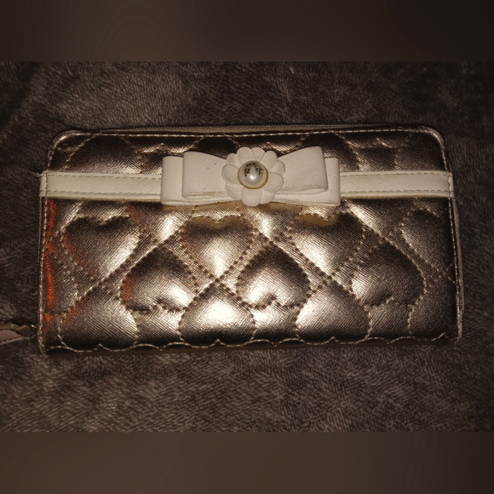 Betsy Johnson wallet